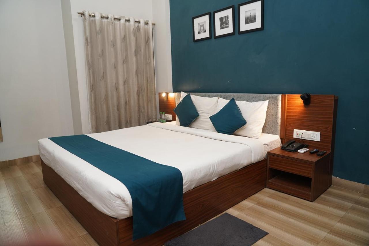 Hotel Ballfin Indore Indaur Kültér fotó
