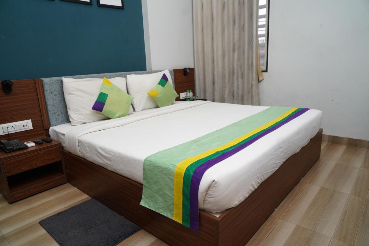 Hotel Ballfin Indore Indaur Kültér fotó