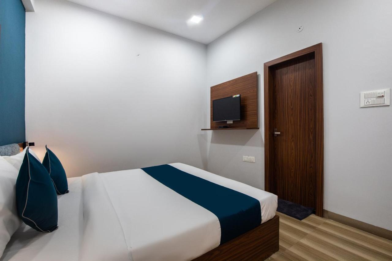 Hotel Ballfin Indore Indaur Kültér fotó